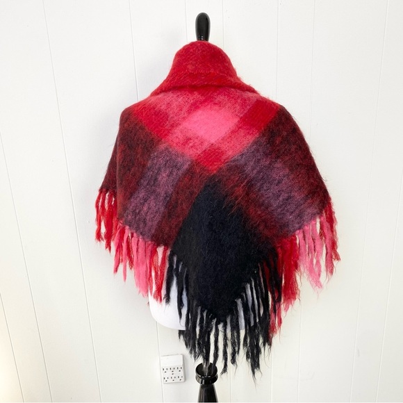 VTG Royal Scot Mohair & Wool Wrap Cape Shawl Red Pink Black Fringe England - Picture 5 of 13